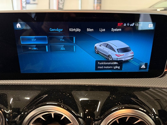 Mercedes-Benz CLA200 d 26 of 29