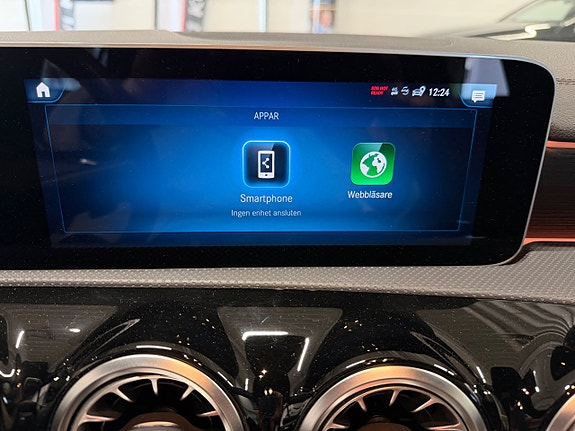 Mercedes-Benz CLA200 d 25 of 29