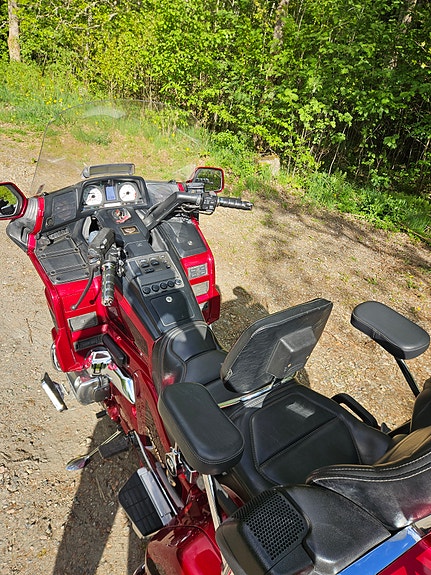 Honda GL1500 SE Gold Wing 4 of 5