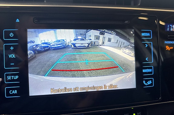 Toyota Auris 20 of 20