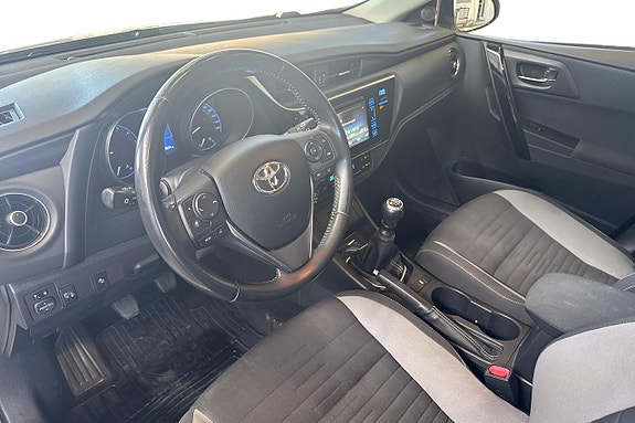 Toyota Auris 10 of 20