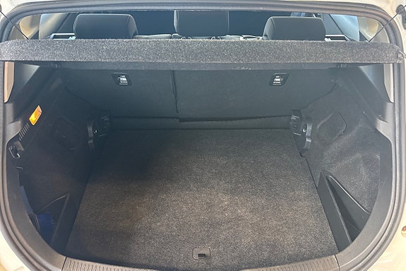 Toyota Auris 17 of 20
