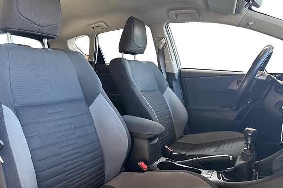 Toyota Auris 15 of 20