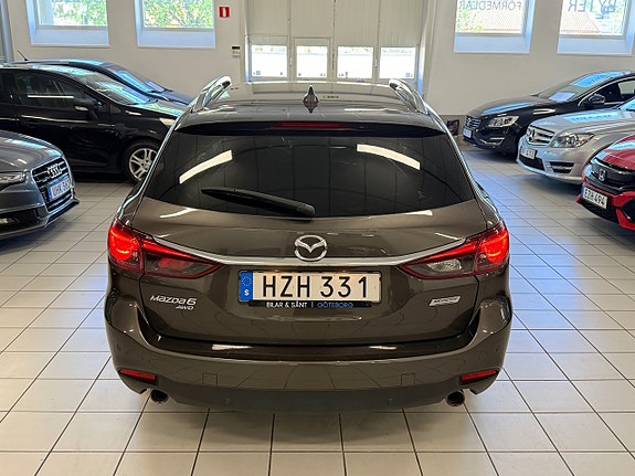 Mazda 6 4 of 5