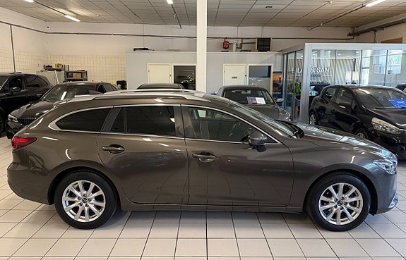 Mazda 6 2 of 5