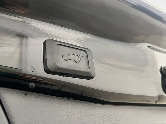 Toyota RAV4 11 of 30