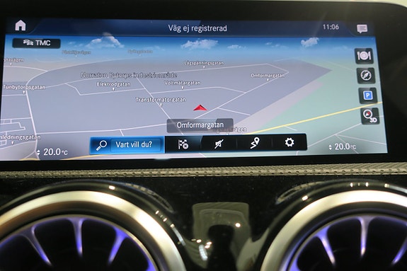 Mercedes-Benz CLA35 11 of 16