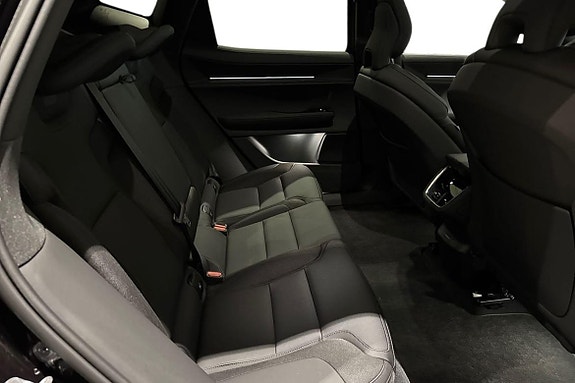 Polestar 3 14 of 18