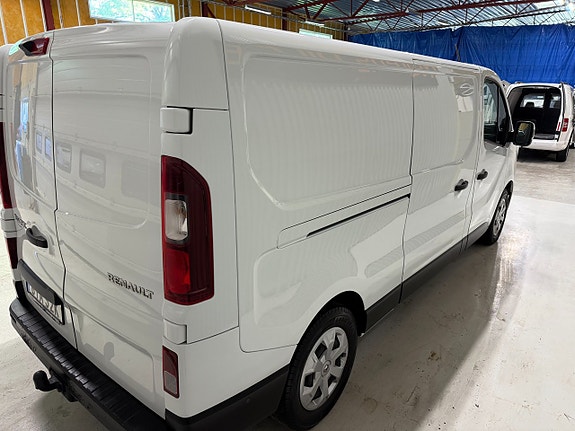Renault Trafic 6 of 17