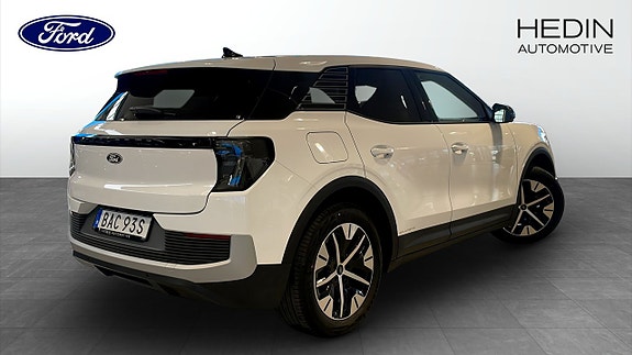 Ford Explorer 2 of 12