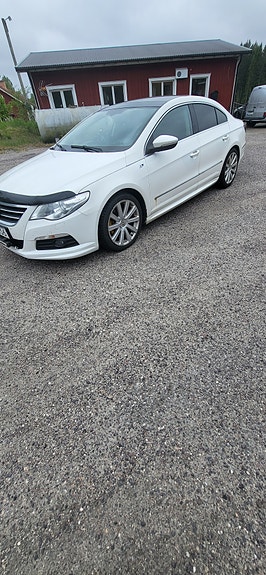 Volkswagen Passat CC 5 of 5