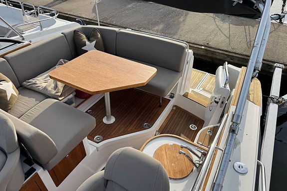 Aquador 27 DC - Volvo Penta D4 300 hk 5 of 11