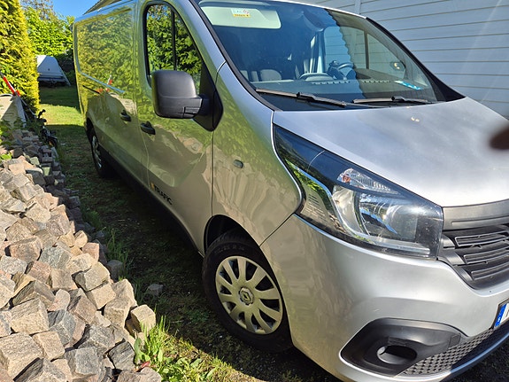 Renault Trafic 3 of 17