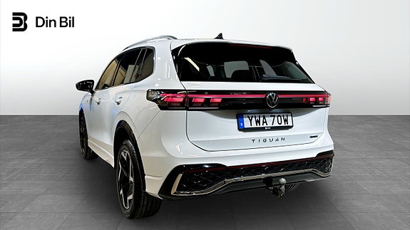Volkswagen Tiguan 3 of 22