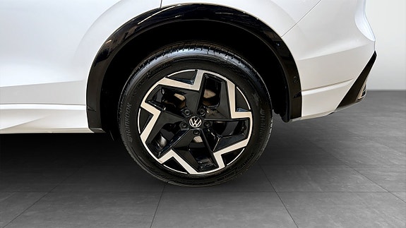 Volkswagen Tiguan 6 of 22