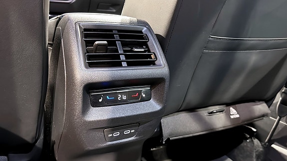 Volkswagen Tiguan 16 of 22