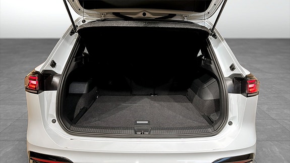 Volkswagen Tiguan 12 of 22