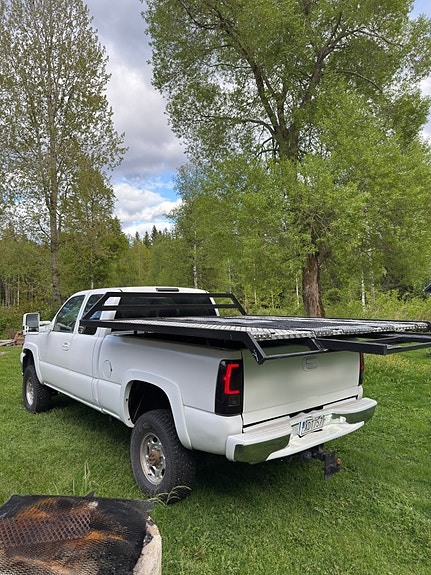Chevrolet Silverado 2500 2 of 5