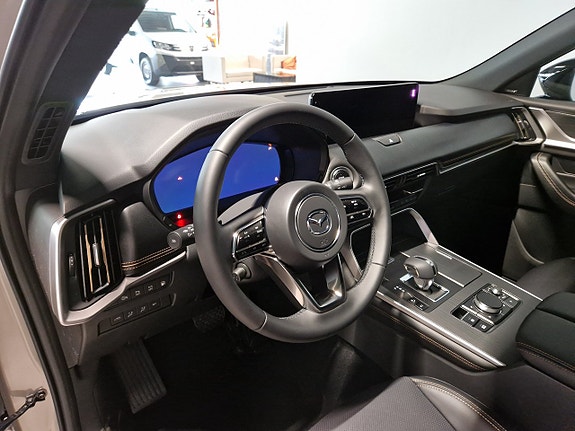Mazda CX-60 9 of 14
