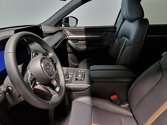 Mazda CX-60 11 of 14