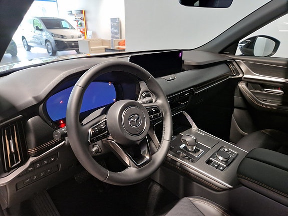 Mazda CX-60 10 of 14