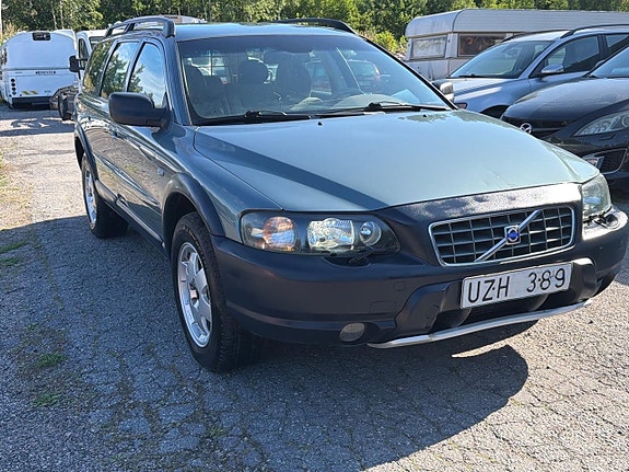 Volvo XC70 16 of 27