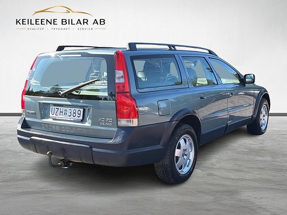 Volvo XC70 8 of 27