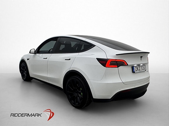 Tesla Model Y 5 of 30