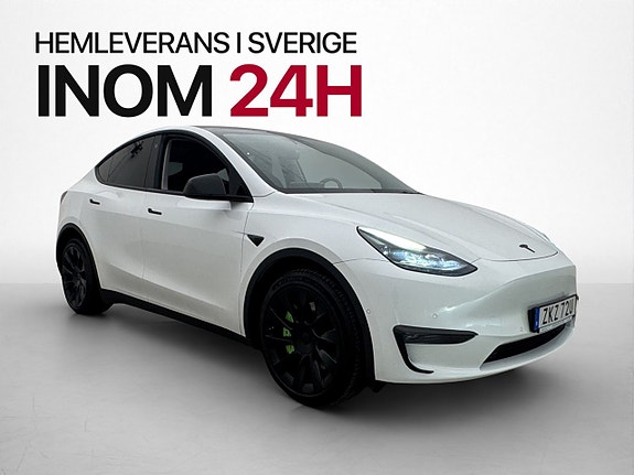 Tesla Model Y 4 of 30