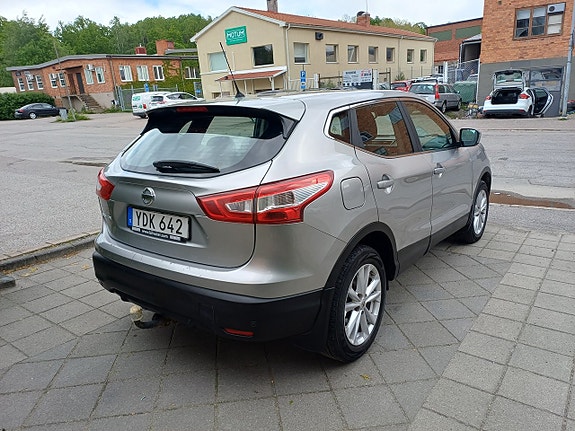 Nissan Qashqai 3 of 5