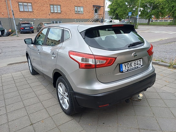 Nissan Qashqai 4 of 5