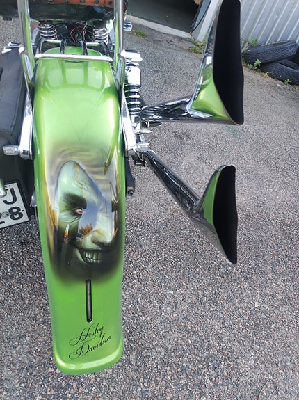 Harley-Davidson FXDWG Dyna Wide Glide 4 of 5