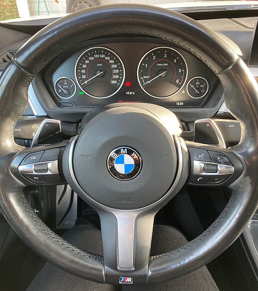 BMW 320xd 8 of 8