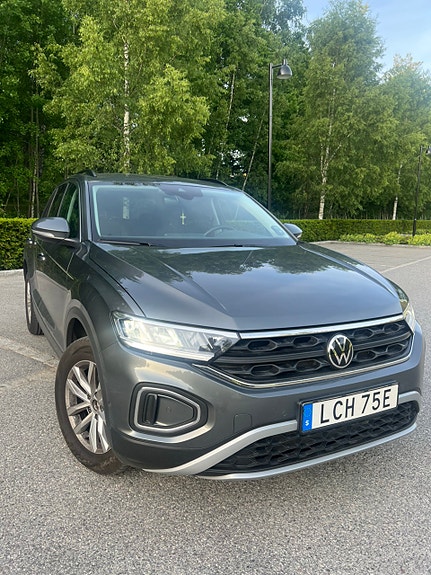 Volkswagen T-Roc 14 of 14