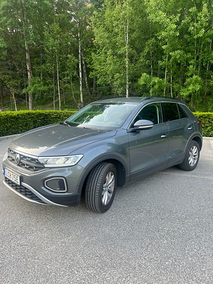 Volkswagen T-Roc 13 of 14