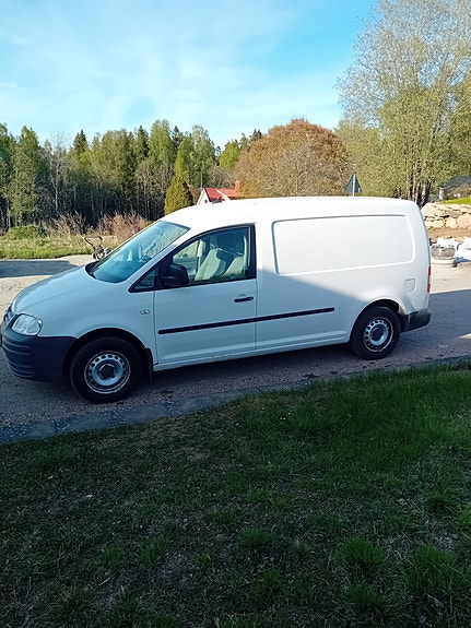 Volkswagen Caddy Maxi 4 of 5