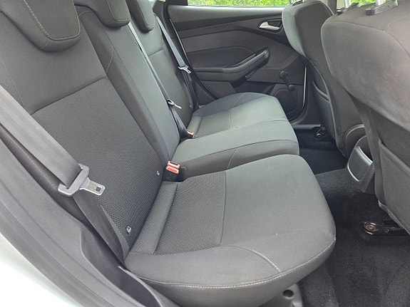 Ford Focus 8 of 8