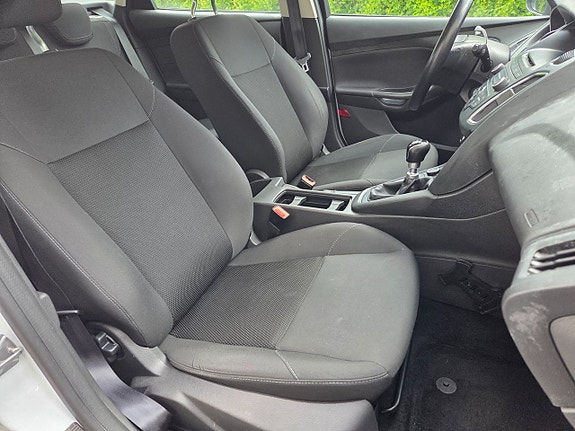 Ford Focus 7 of 8
