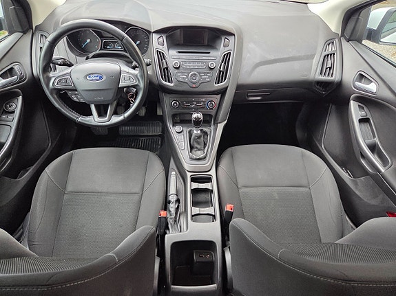 Ford Focus 6 of 8
