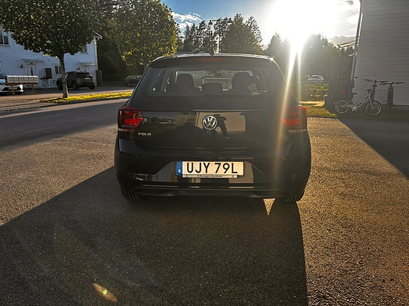 Volkswagen Polo 3 of 5