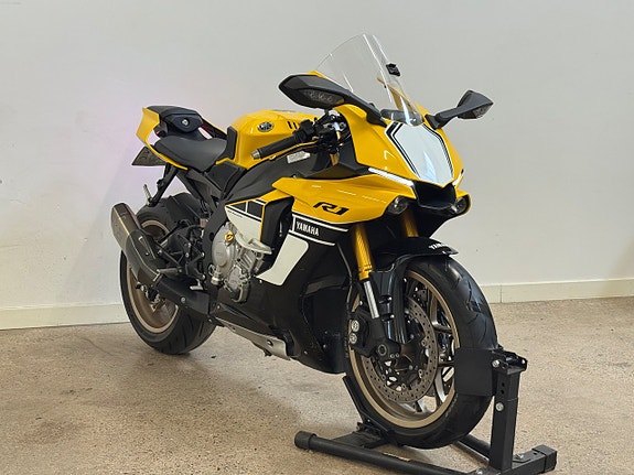 Yamaha YZF-R1 | 60th Anniversary edt | Akrapovic | Quickshift | 204hk 2 of 5