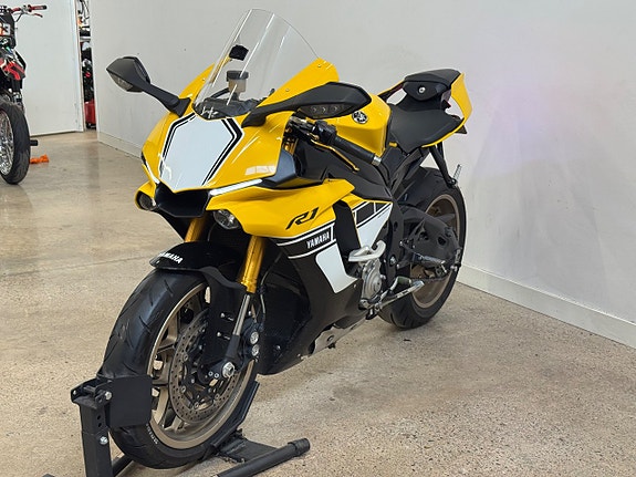 Yamaha YZF-R1 | 60th Anniversary edt | Akrapovic | Quickshift | 204hk 5 of 5