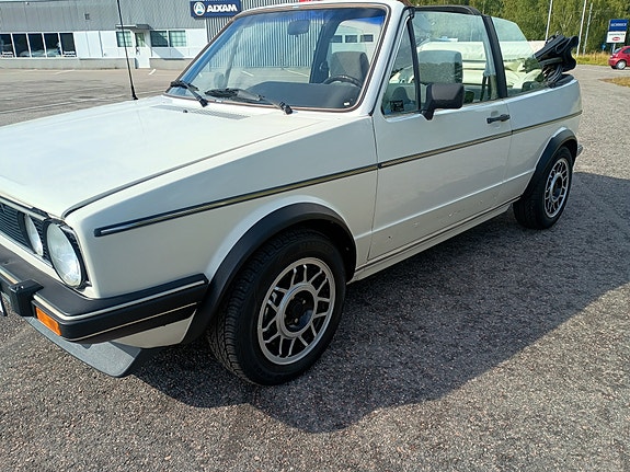 Volkswagen Golf I 2 of 9