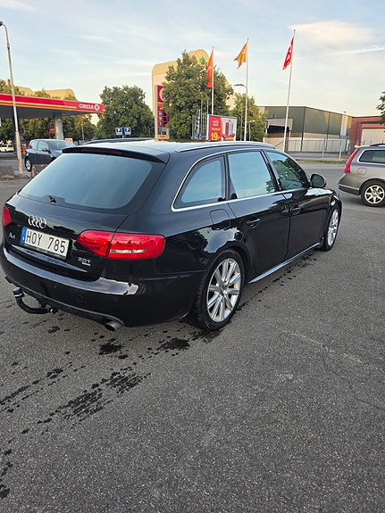 Audi A4 4 of 5