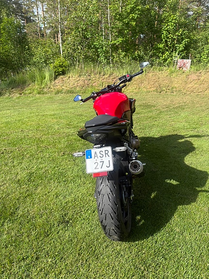 Honda CB500F 4 of 5
