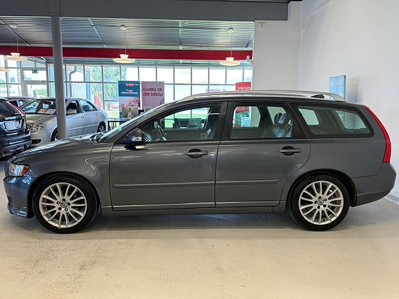 Volvo V50 5 of 5