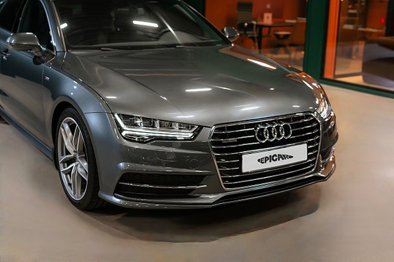 Audi A7 2 of 5