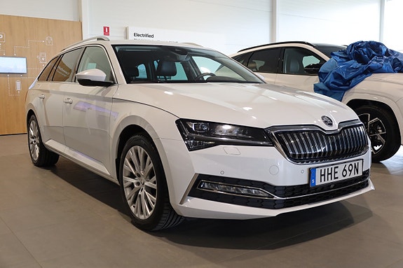 Skoda Superb 4 of 5