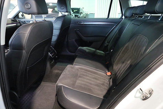 Skoda Superb 12 of 30