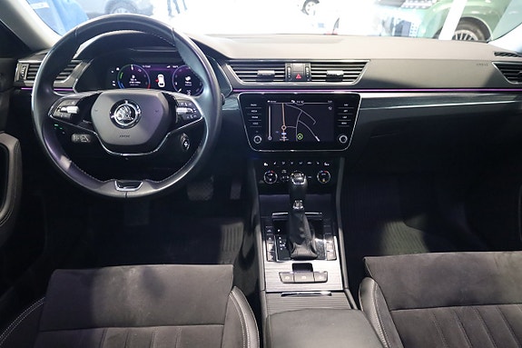 Skoda Superb 13 of 30